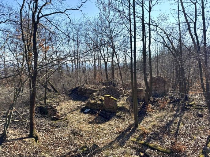 Prodej, Ostatní, Hrob