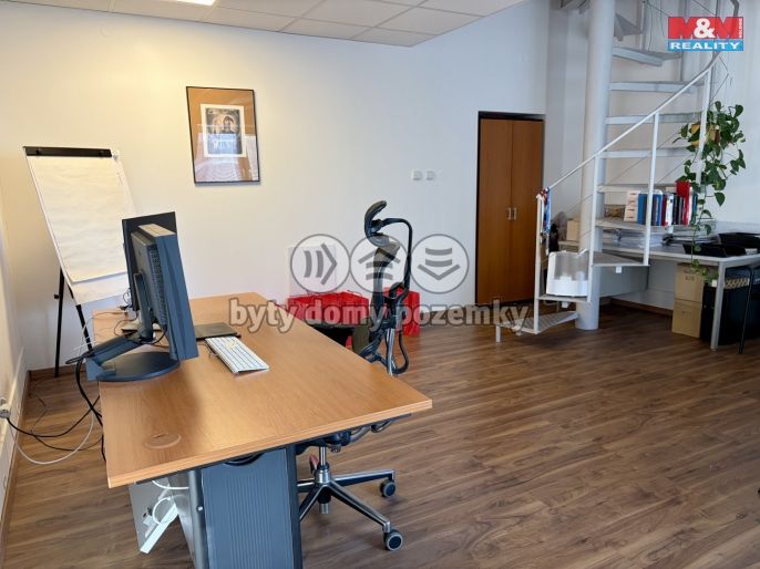 Pronájem, Kancelářský prostor, Pardubice