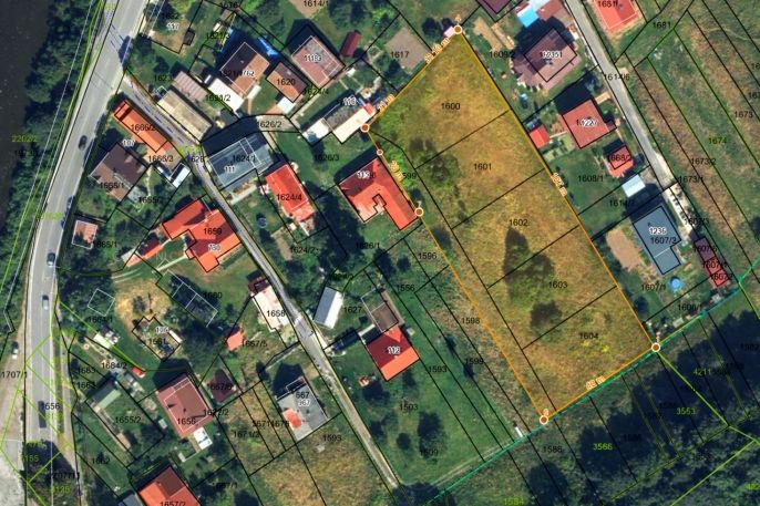 Prodej, Louka, Raková