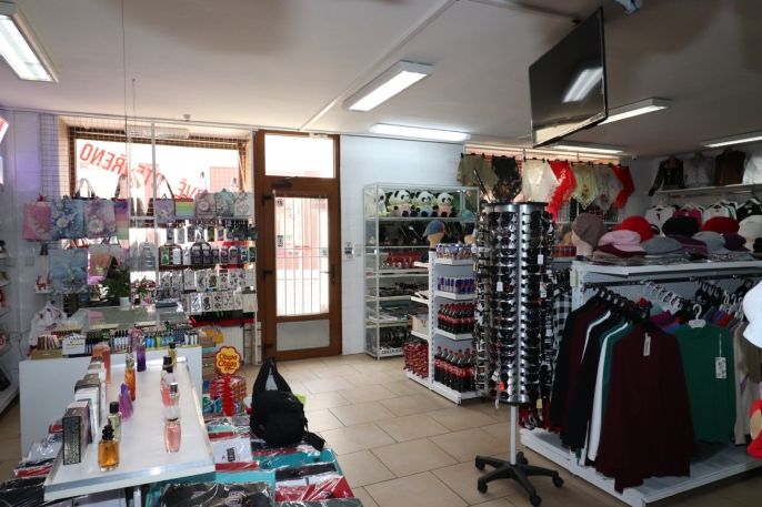 Pronájem, Obchod a služby, Cheb