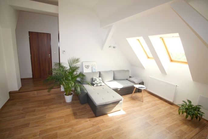 Pronájem, Byt 2+kk, Hradec Králové