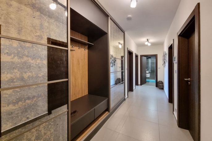 Pronájem, Byt 3+kk, Karlovy Vary