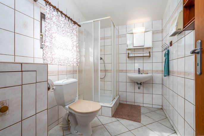 Prodej, Chata, Vráž