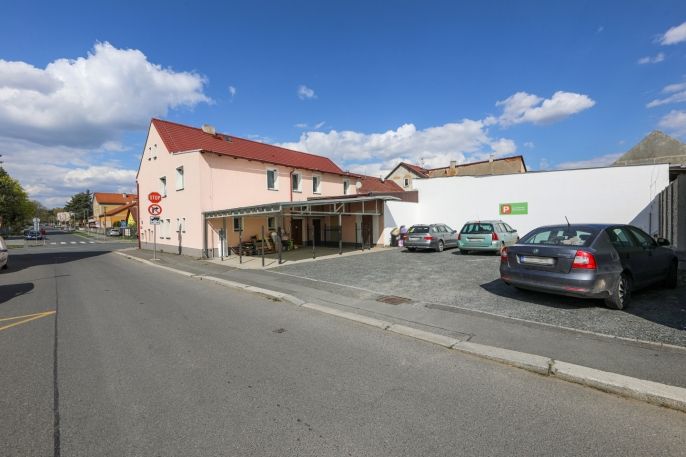 Pronájem, Obchod a služby, Nýřany