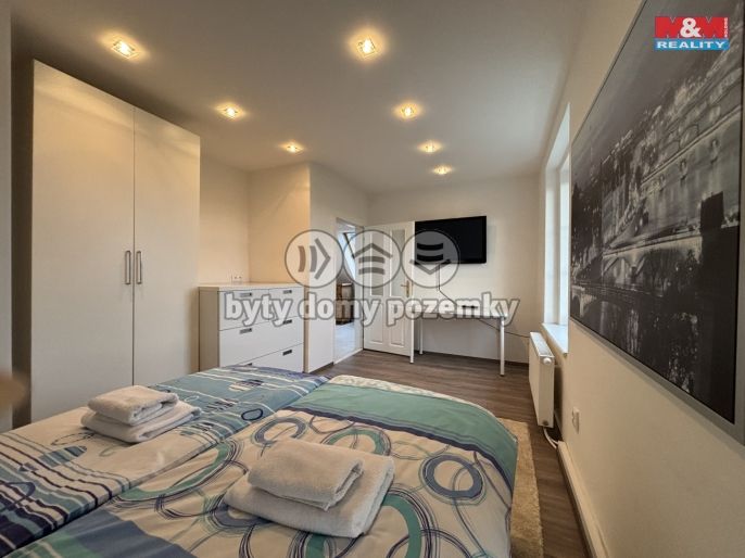 Pronájem, Byt 2+1, Trutnov