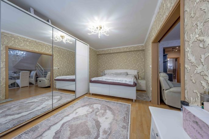 Prodej, Byt 4+kk, Poděbrady