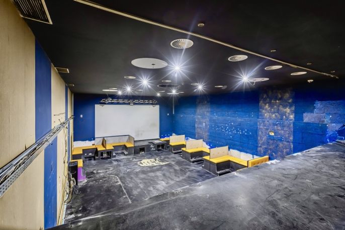 Pronájem, Obchod a služby, Jesenice