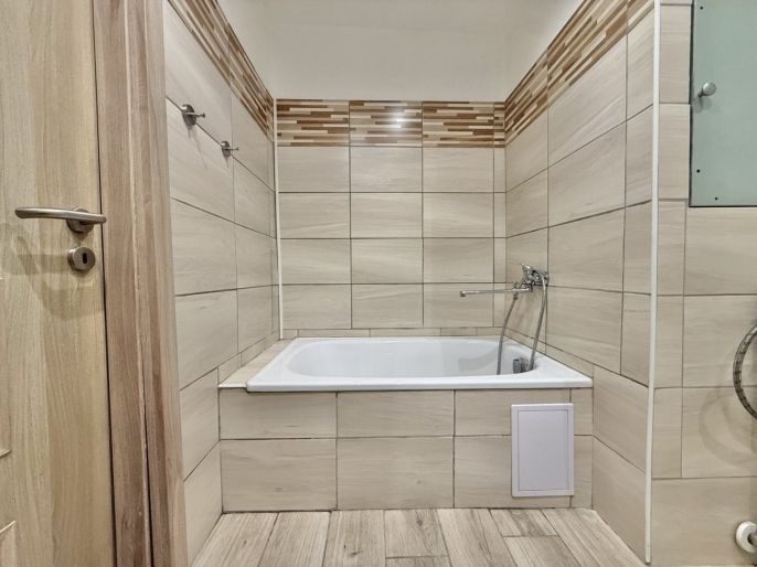 Pronájem, Byt 2+kk, Děčín