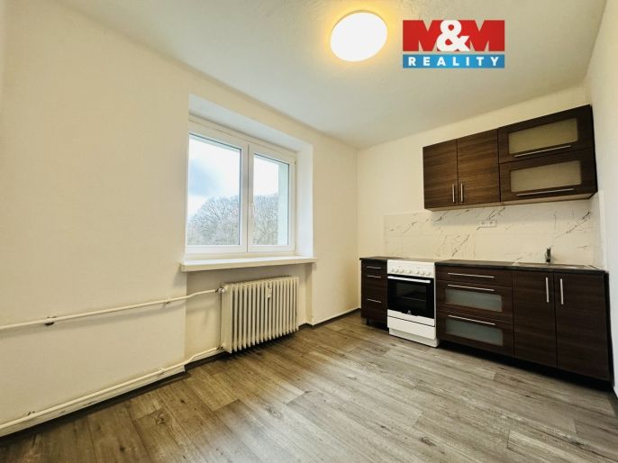 Pronájem, Byt 1+1, Lom