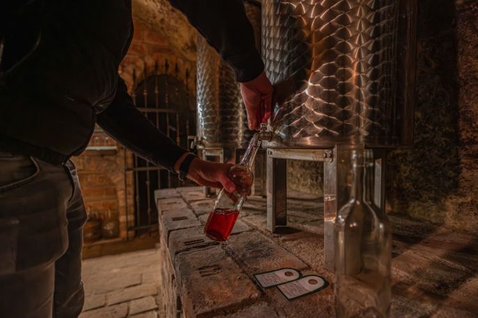 Prodej, Vinný sklep, Chvalovice