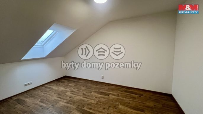 Pronájem, Rodinný dům, Měník