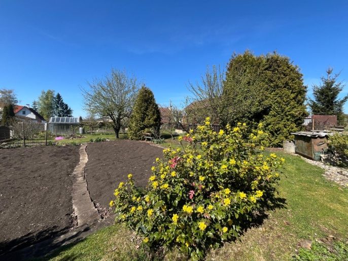 Prodej, Zahrada, Měrunice