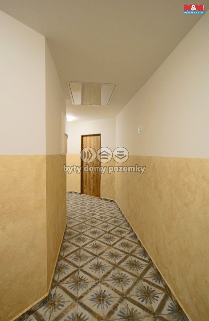 Pronájem, Byt 1+kk, Hradec Králové