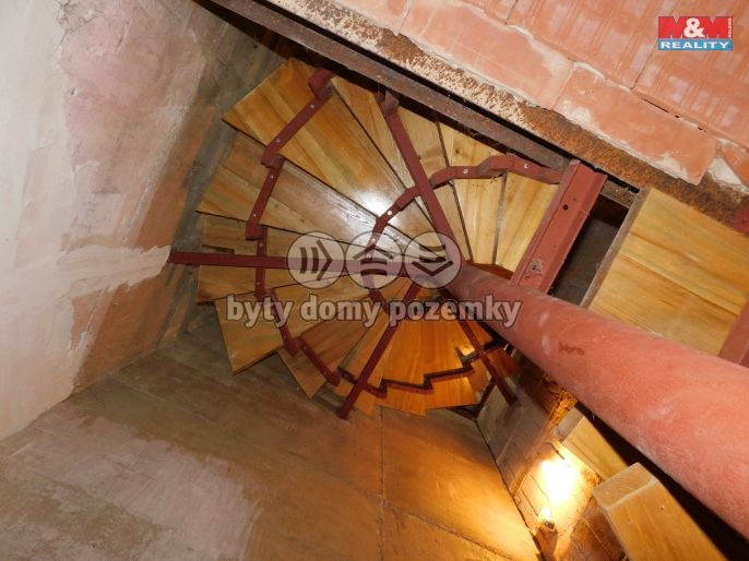 Prodej, Vinný sklep, Moravany