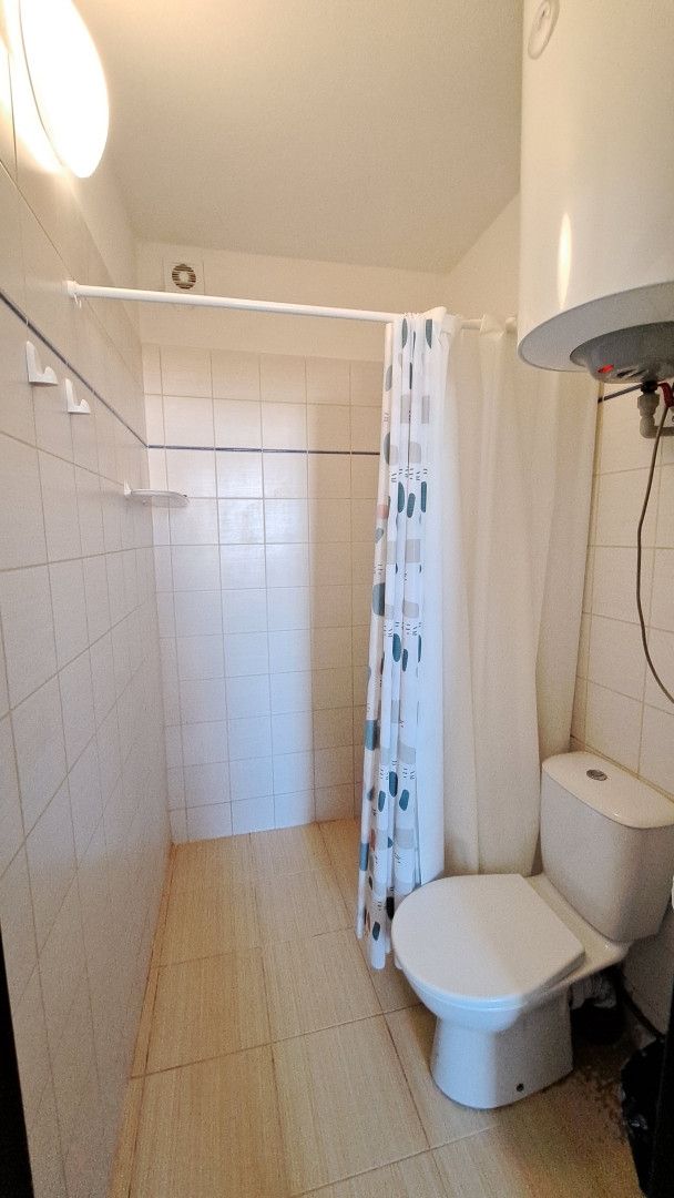 Prodej, Obchod a služby, Práče