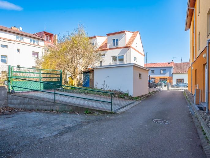 Prodej, Byt 4+kk, Benešov