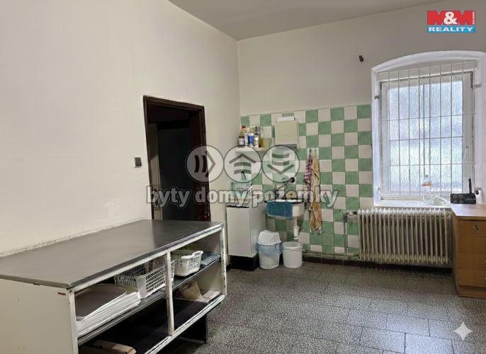 Prodej, Obchod a služby, Bílčice