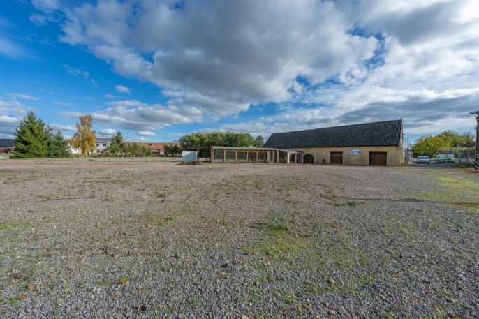 Prodej, Obchod a služby, Církvice