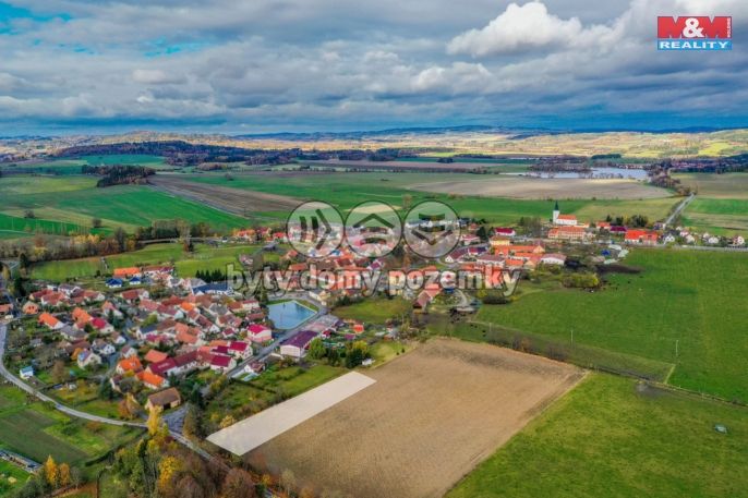 Prodej, Pole, Hradešice