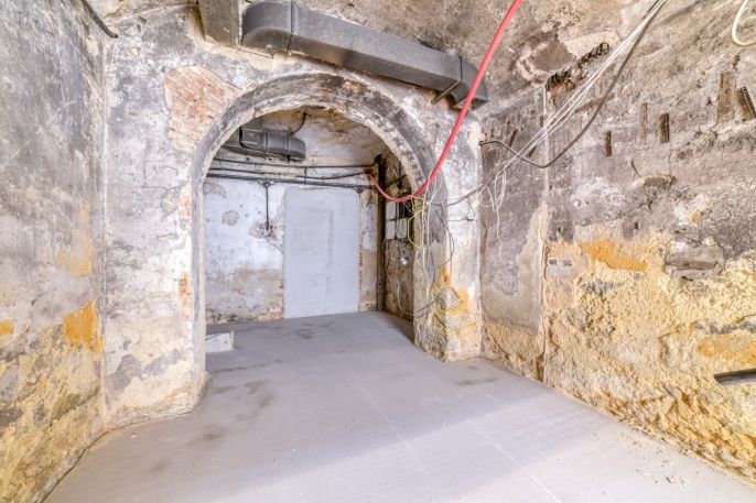 Pronájem, Obchod a služby, Cheb