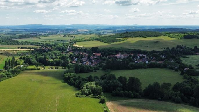 Prodej, Komerční pozemky, Nepomyšl