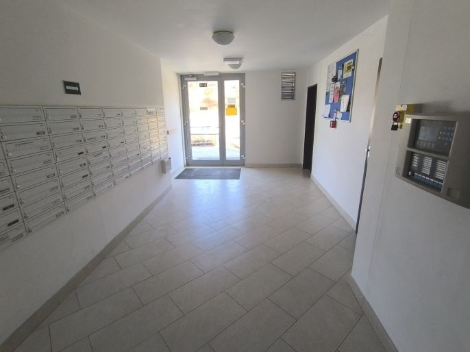 Pronájem, Byt 1+kk, Praha