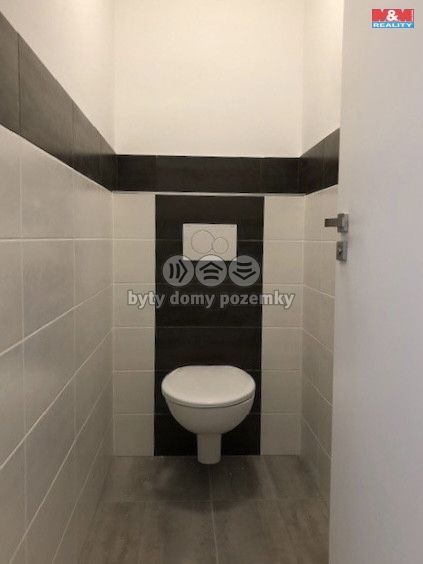 Pronájem, Byt 3+kk, Pardubice