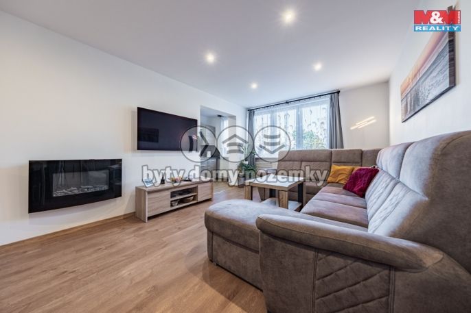 Prodej, Byt 3+1, Neveklov