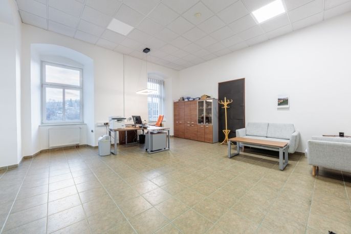 Prodej, Obchod a služby, Nejdek