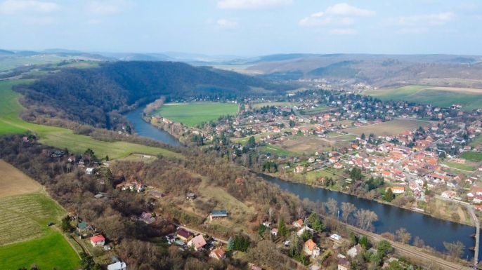 Prodej, Ovocný sad, Zadní Třebaň