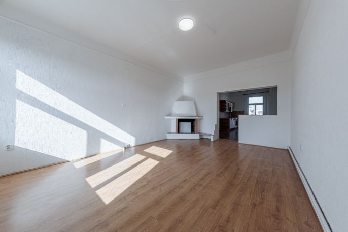 Pronájem, Byt 3+1, Cheb