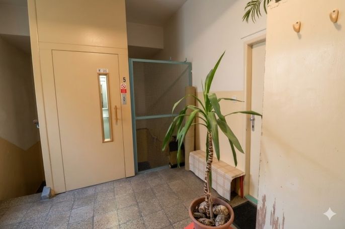 Prodej, Byt 2+1, Karlovy Vary