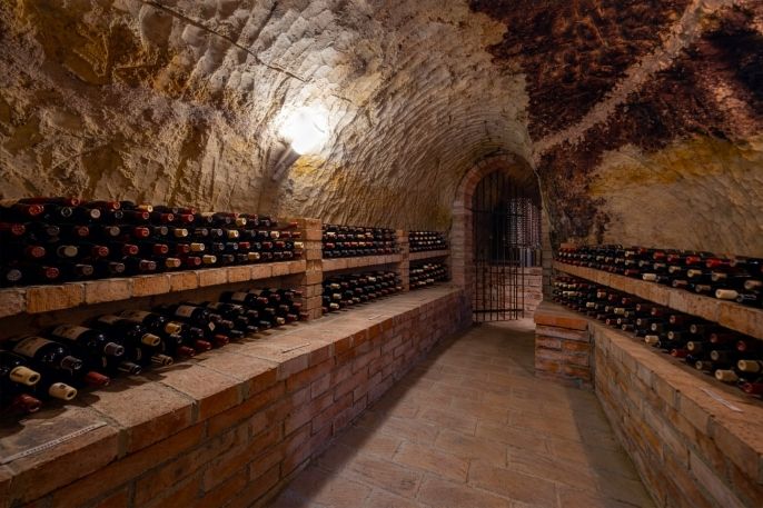 Prodej, Vinný sklep, Chvalovice