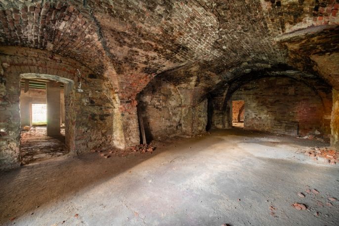 Prodej, Obchodní objekt, Polička