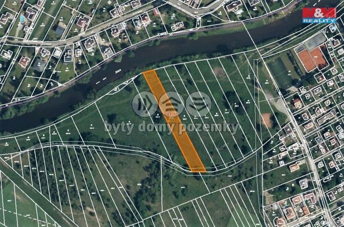 Prodej, Louka, Káraný