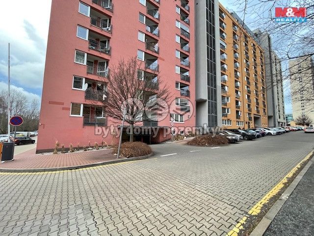 Prodej, Garážové stání, 11 m², Praha, Hnězdenská