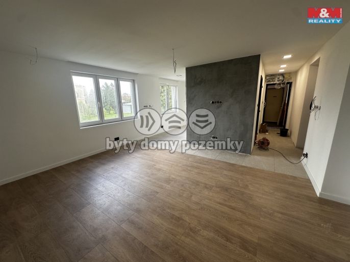 Prodej, Byt 3+kk, Dvory