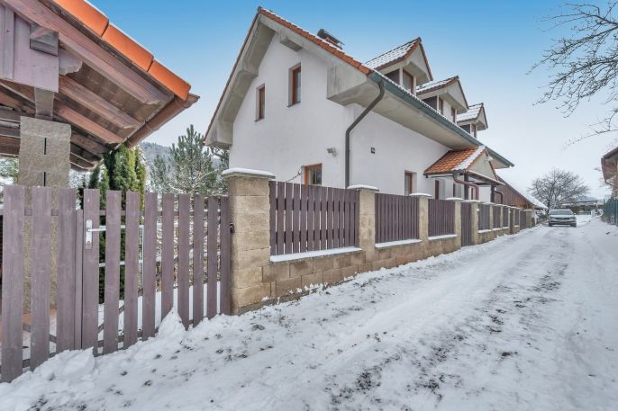 Pronájem, Rodinný dům, Pecka