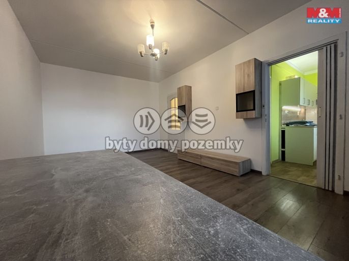 Pronájem, Byt 1+1, Jindřichův Hradec