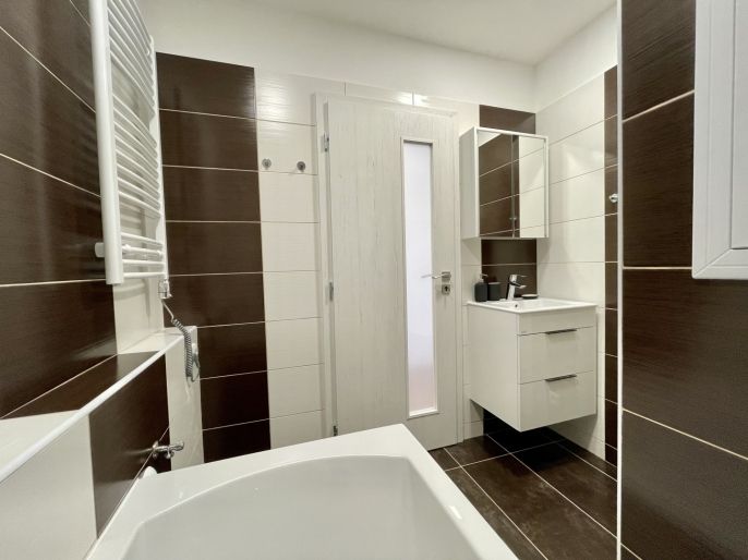 Pronájem, Byt 1+1, Chomutov