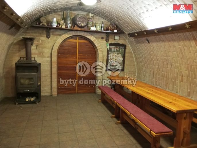 Prodej, Vinný sklep, Vacenovice