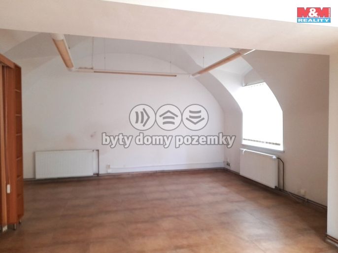 Pronájem, Sklad, Lešná