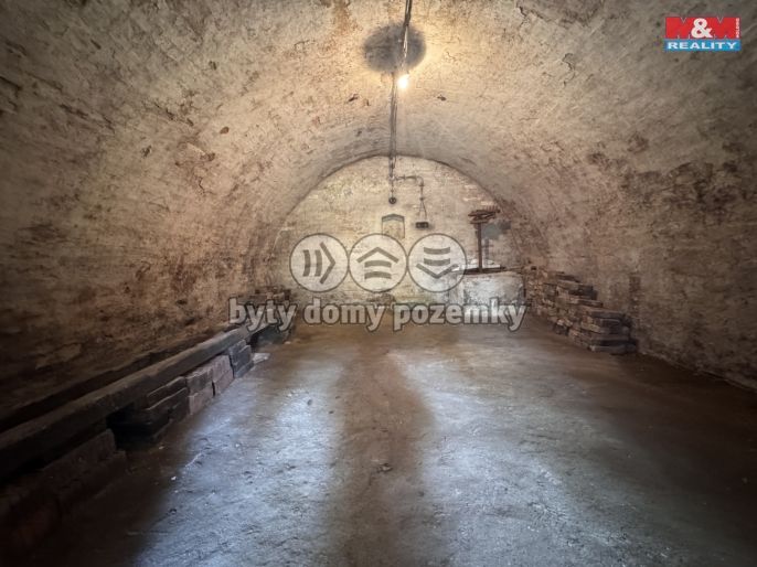 Prodej, Vinný sklep, Novosedly