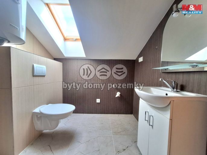 Pronájem, Byt 2+kk, Rostoklaty