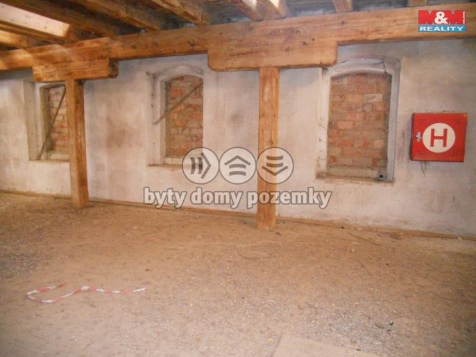 Prodej, Obchodní objekt, Hředle