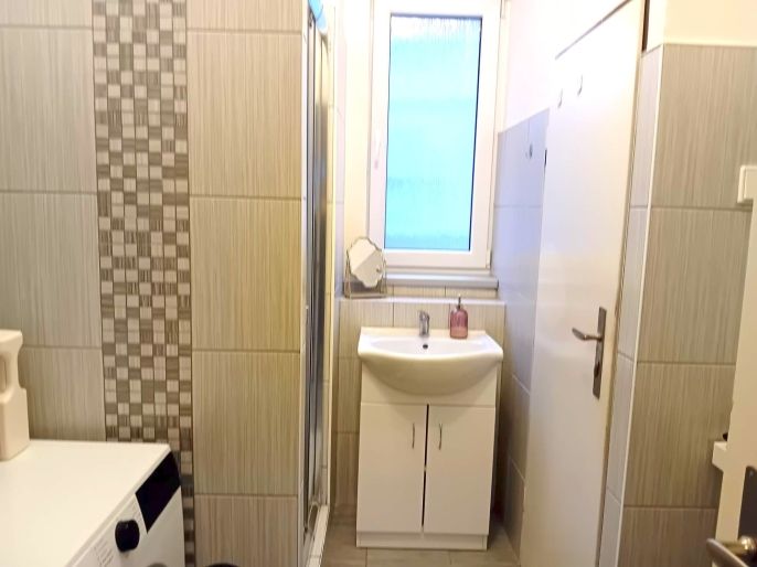 Pronájem, Sklad, Dvůr Králové nad Labem