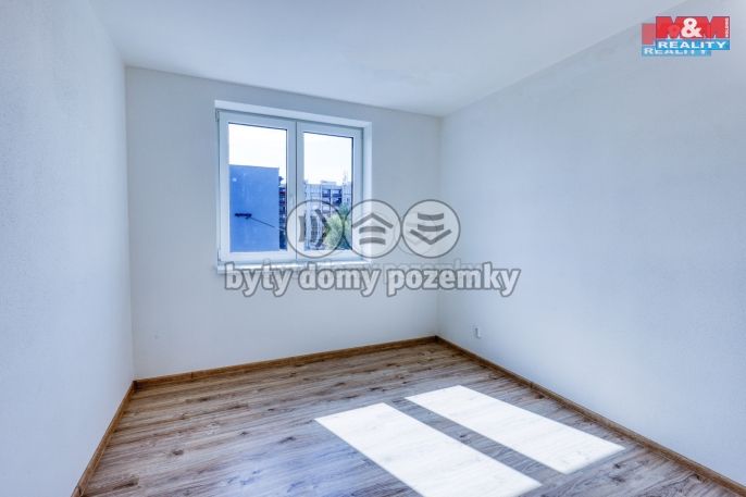 Pronájem, Byt 3+kk, Chrást