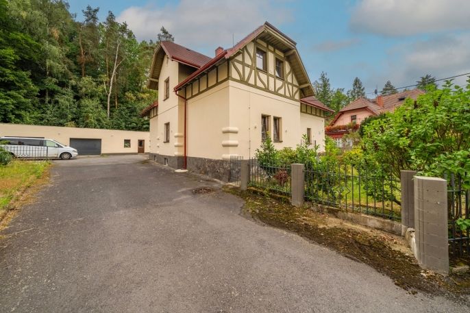 Prodej, Nájemní dům, Dalovice