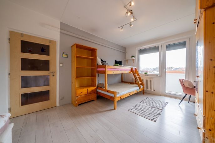 Prodej, Byt 3+1, Práče