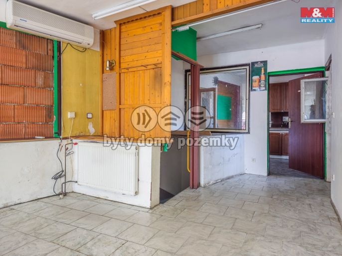 Pronájem, Obchod a služby, Buštěhrad